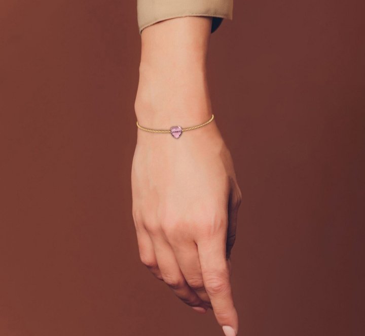 Heart Rose Stone Chain Bracelet in 18K Gold - Image 3